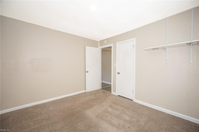 Photo 27 of 43 residential for sale in Virginia Beach virginia