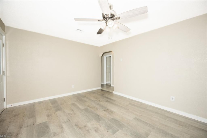 Photo 29 of 43 residential for sale in Virginia Beach virginia