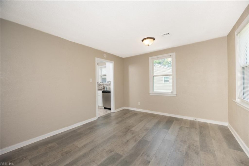 Photo 5 of 43 residential for sale in Virginia Beach virginia