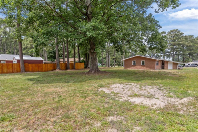 Photo 25 of 28 residential for sale in Suffolk virginia