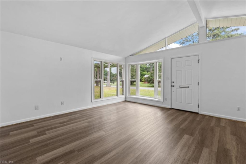 Photo 6 of 28 residential for sale in Suffolk virginia