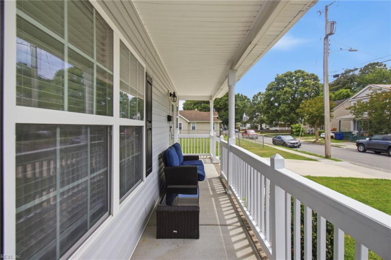 Photo 3 of 23 residential for sale in Portsmouth virginia Photo 3 of 23 residential for sale in Portsmouth virginia