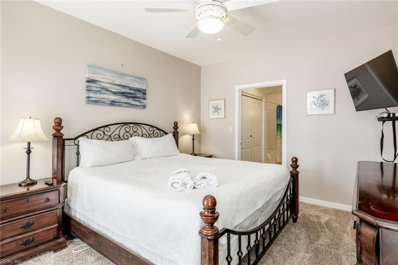 Photo 16 of 35 residential for sale in Virginia Beach virginia