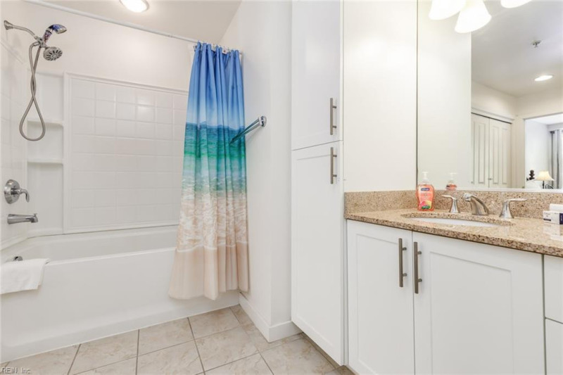 Photo 17 of 35 residential for sale in Virginia Beach virginia