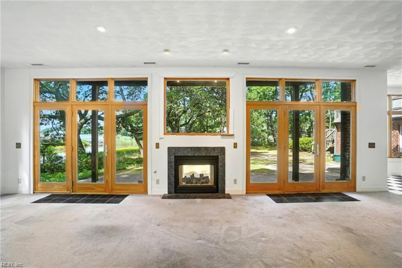 Photo 5 of 29 residential for sale in Norfolk virginia