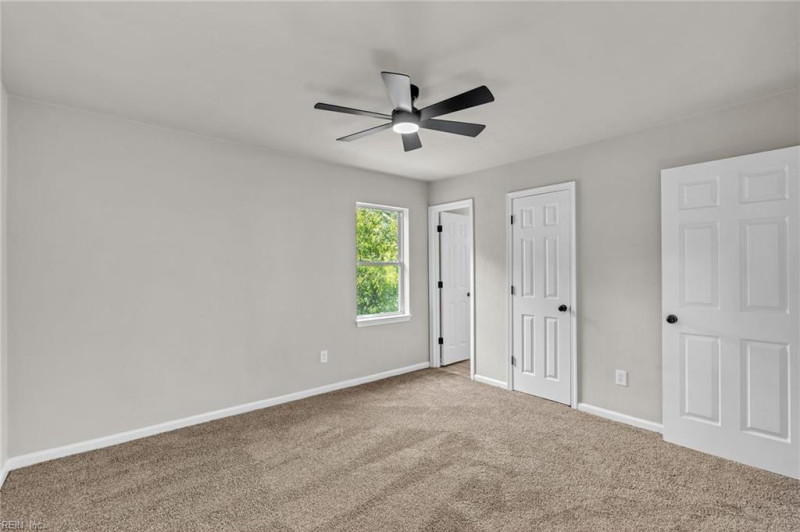 Photo 14 of 49 residential for sale in Virginia Beach virginia