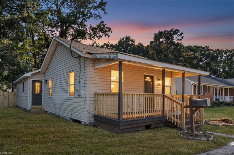 Photo 2 of 49 residential for sale in Virginia Beach virginia