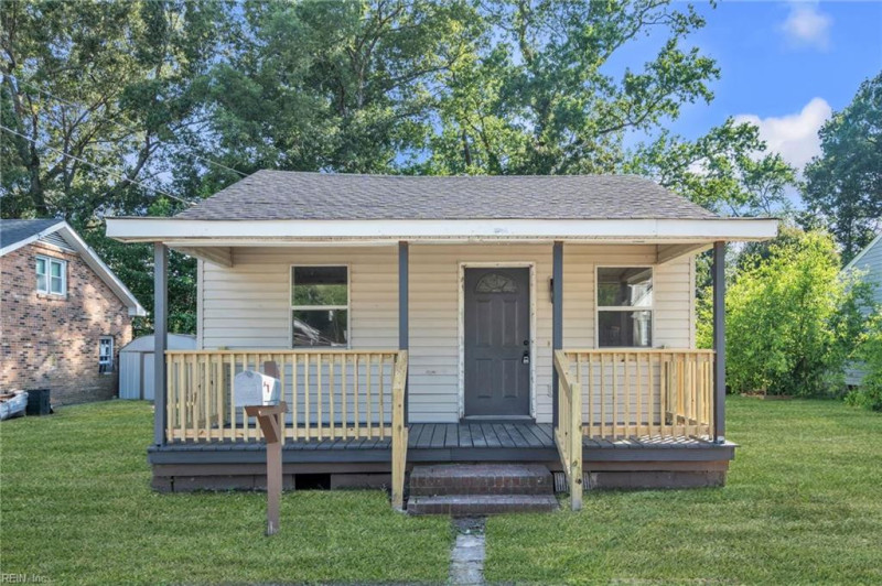 Photo 5 of 49 residential for sale in Virginia Beach virginia