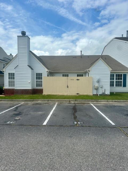 Photo 4 of 20 residential for sale in Chesapeake virginia Photo 4 of 20 residential for sale in Chesapeake virginia