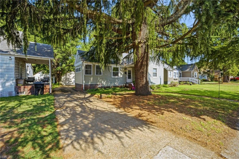 Photo 29 of 31 residential for sale in Portsmouth virginia