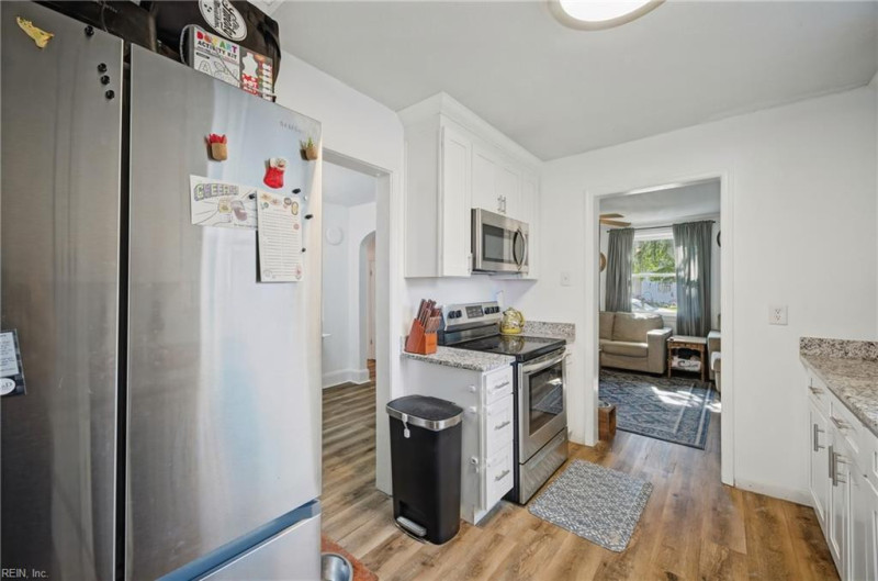 Photo 7 of 31 residential for sale in Portsmouth virginia