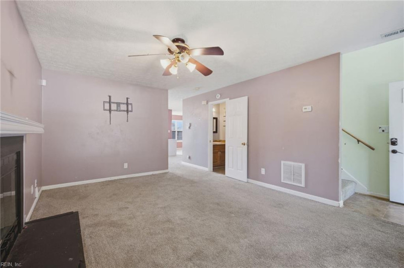 Photo 9 of 41 residential for sale in Newport News virginia