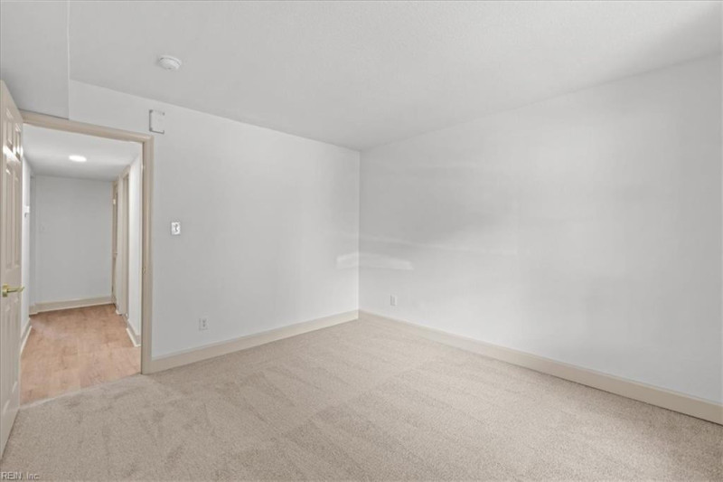 Photo 25 of 49 residential for sale in Virginia Beach virginia