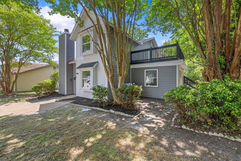 Photo 4 of 49 residential for sale in Virginia Beach virginia