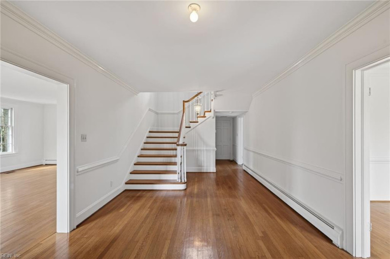 Photo 10 of 49 residential for sale in Virginia Beach virginia