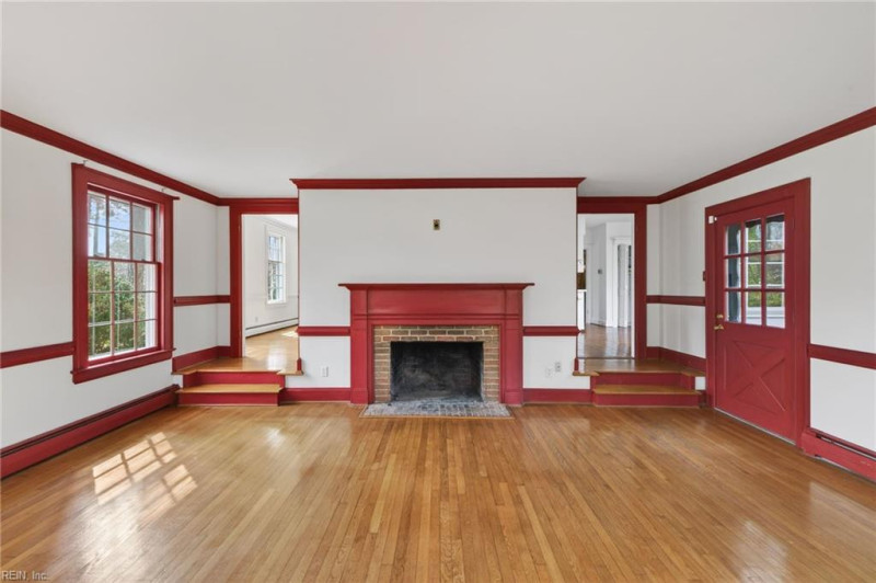 Photo 16 of 49 residential for sale in Virginia Beach virginia