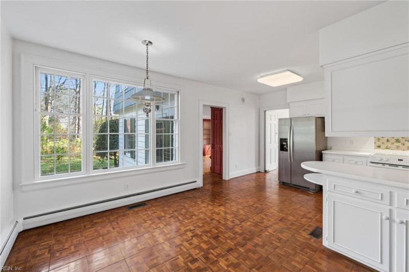 Photo 18 of 49 residential for sale in Virginia Beach virginia