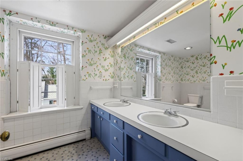 Photo 22 of 49 residential for sale in Virginia Beach virginia