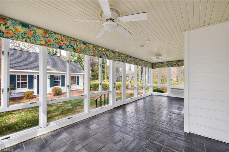 Photo 32 of 49 residential for sale in Virginia Beach virginia