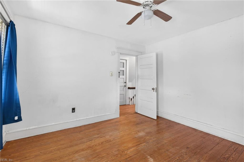 Photo 17 of 27 residential for sale in Newport News virginia