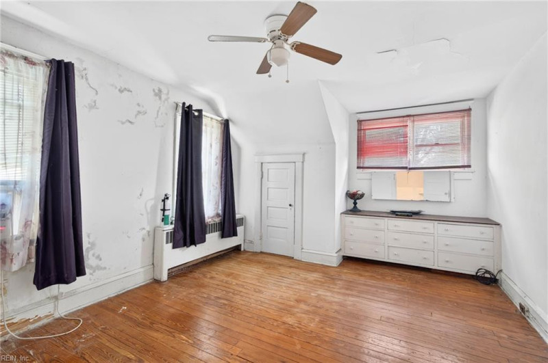Photo 19 of 27 residential for sale in Newport News virginia
