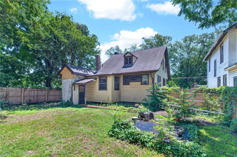 Photo 26 of 27 residential for sale in Newport News virginia