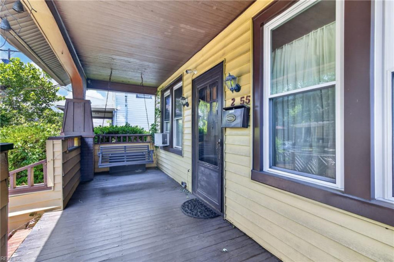 Photo 3 of 27 residential for sale in Newport News virginia