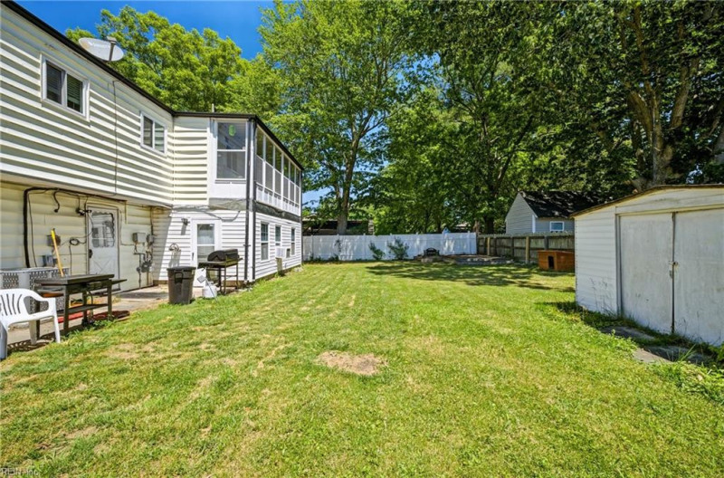 Photo 10 of 33 residential for sale in Virginia Beach virginia