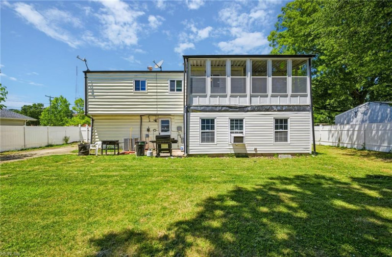 Photo 8 of 33 residential for sale in Virginia Beach virginia