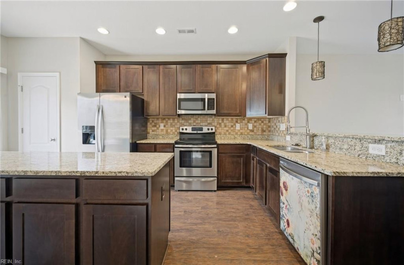 Photo 12 of 35 residential for sale in Virginia Beach virginia