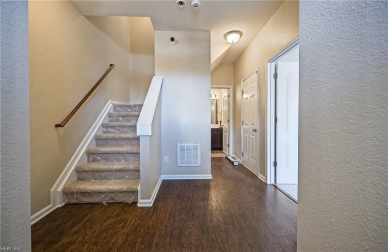 Photo 3 of 35 residential for sale in Virginia Beach virginia