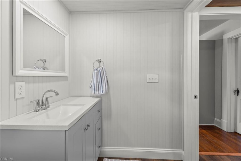 Photo 24 of 47 residential for sale in Mathews County virginia