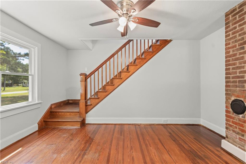 Photo 9 of 47 residential for sale in Mathews County virginia