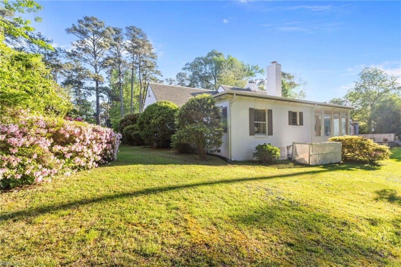 Photo 17 of 48 residential for sale in Virginia Beach virginia