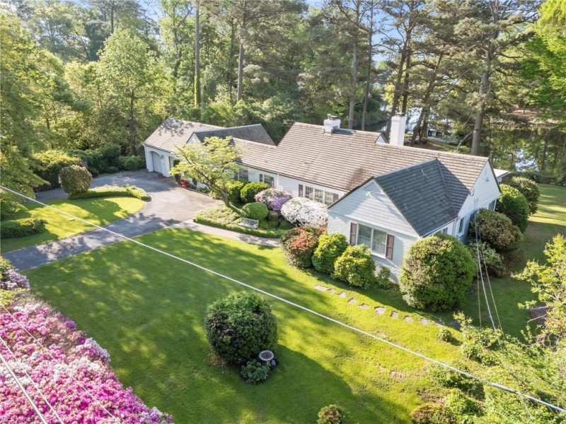 Photo 2 of 48 residential for sale in Virginia Beach virginia