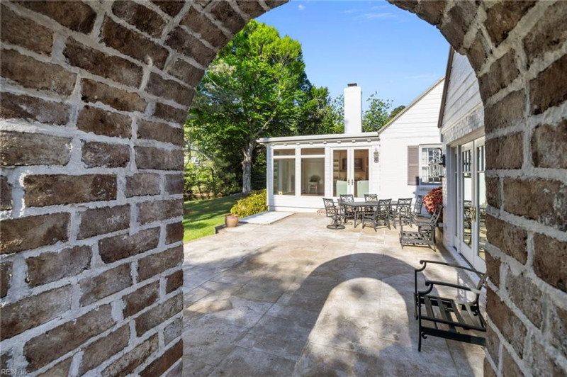 Photo 21 of 48 residential for sale in Virginia Beach virginia