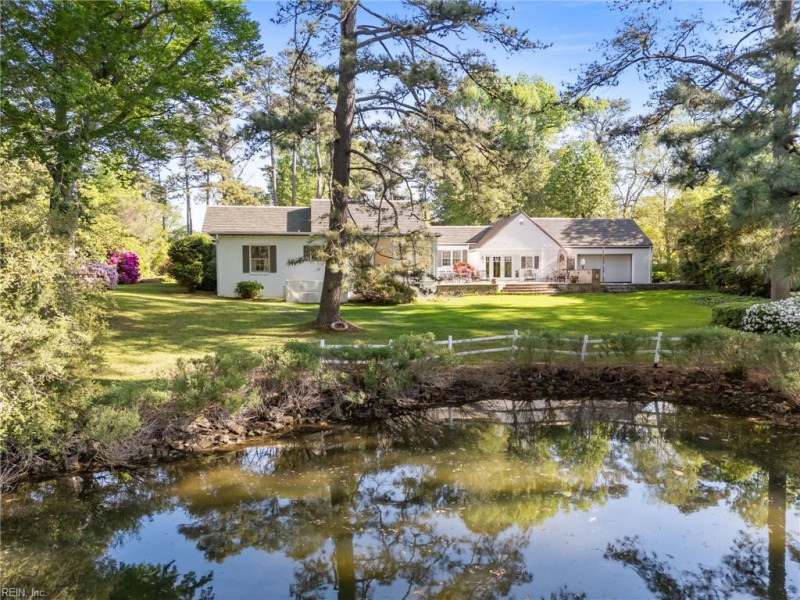Photo 8 of 48 residential for sale in Virginia Beach virginia