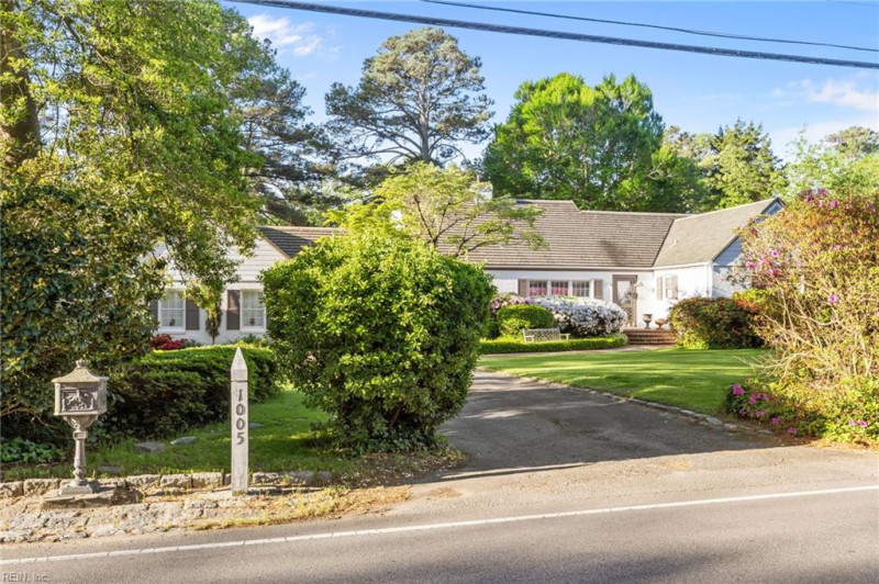 Photo 9 of 48 residential for sale in Virginia Beach virginia