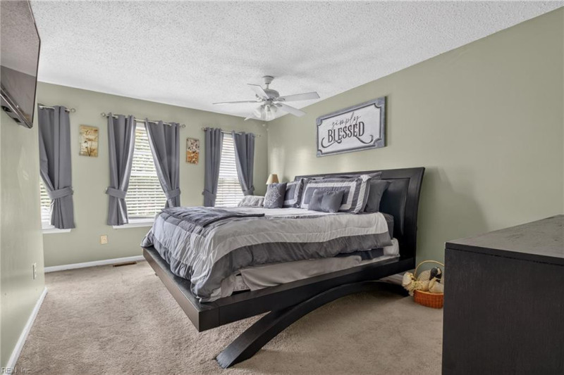 Photo 7 of 12 residential for sale in Virginia Beach virginia