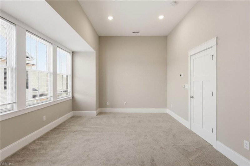 Photo 22 of 25 residential for sale in Norfolk virginia