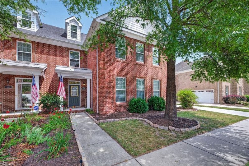 Photo 1 of 35 residential for sale in Chesapeake virginia