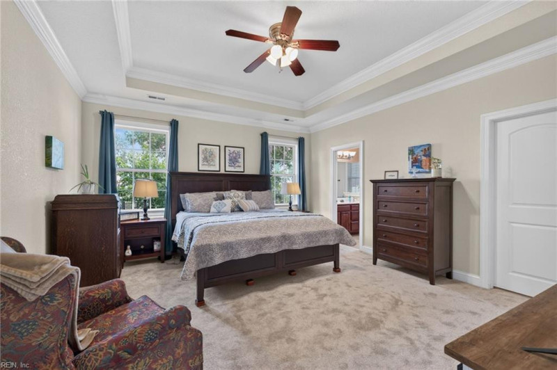 Photo 14 of 35 residential for sale in Chesapeake virginia