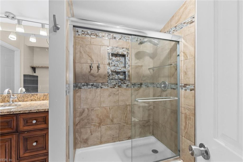 Photo 13 of 24 residential for sale in Virginia Beach virginia