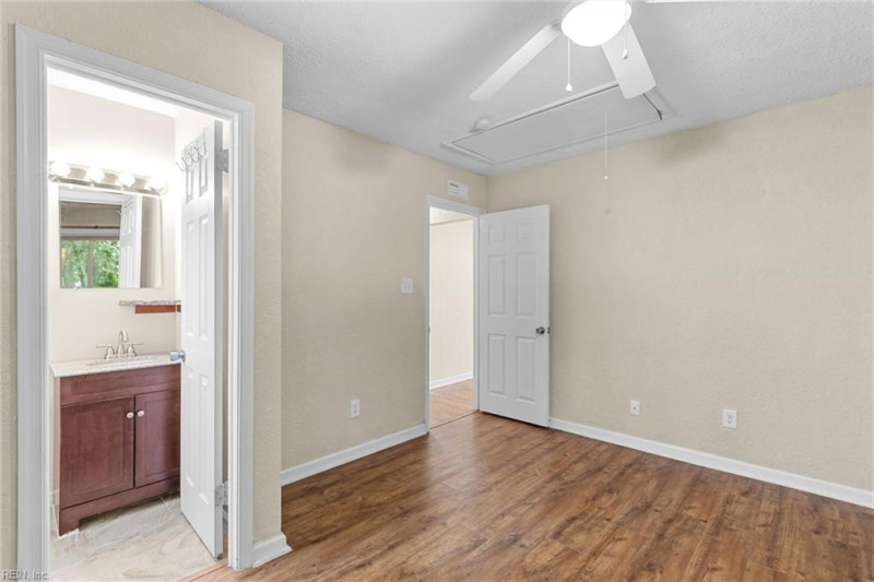 Photo 15 of 24 residential for sale in Virginia Beach virginia