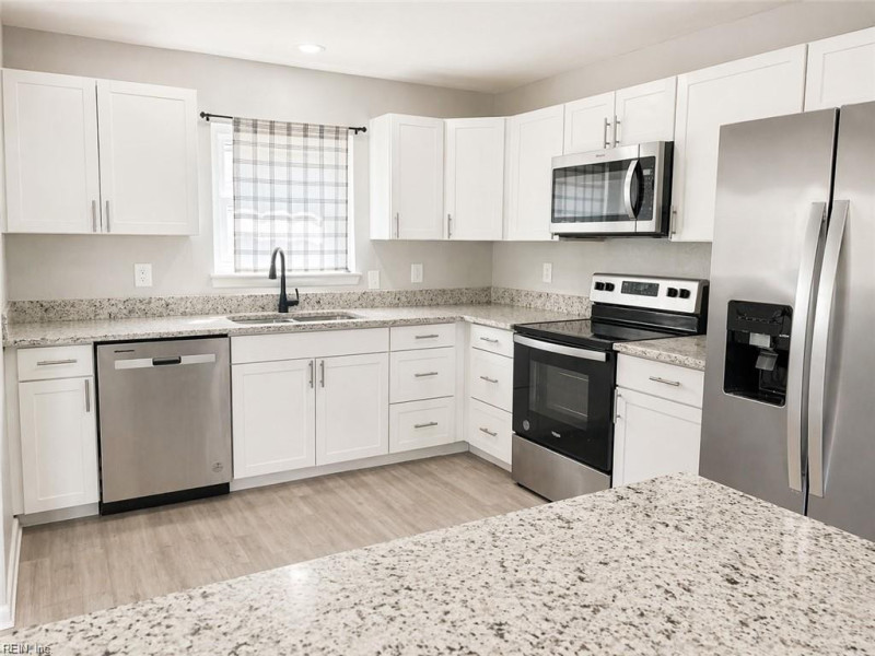 Photo 5 of 20 residential for sale in Virginia Beach virginia