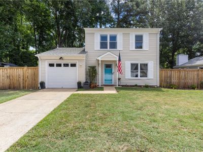 property image for 695 Chatsworth Drive NEWPORT NEWS VA 23601