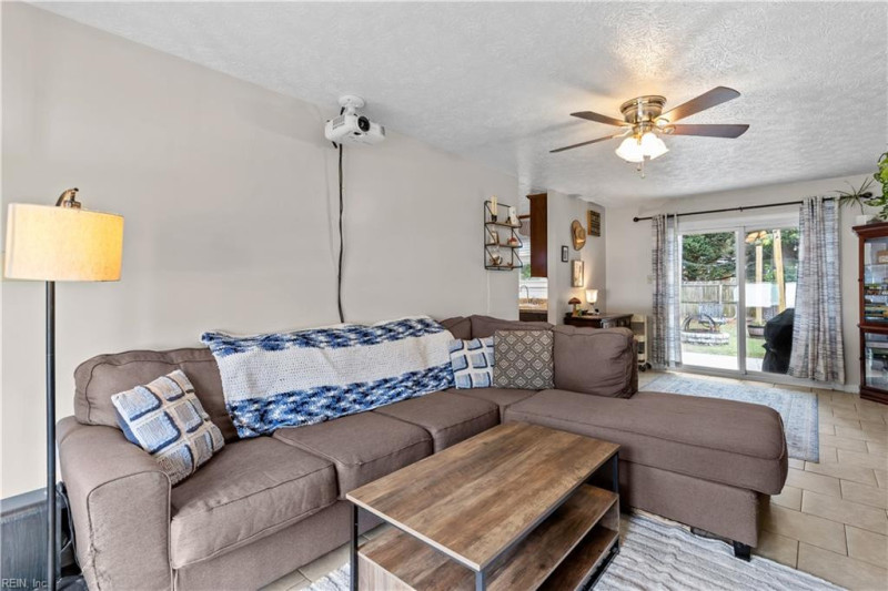 Photo 6 of 29 residential for sale in Newport News virginia