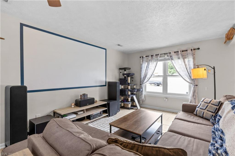 Photo 7 of 29 residential for sale in Newport News virginia