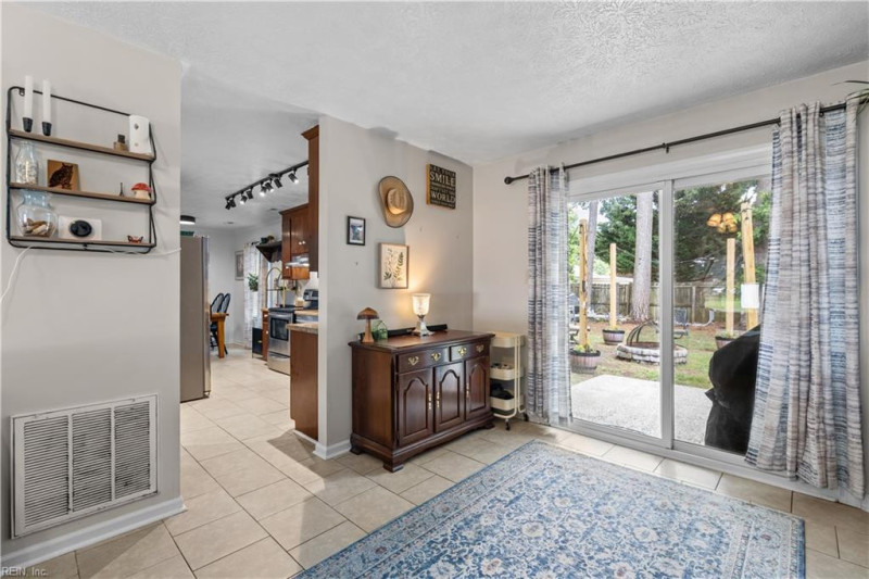 Photo 8 of 29 residential for sale in Newport News virginia