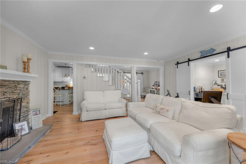 Photo 11 of 50 residential for sale in Virginia Beach virginia